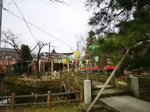 三条八幡宮の庭園