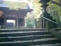 妙本寺の山門・神門