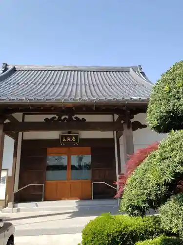 神足寺の本殿・本堂