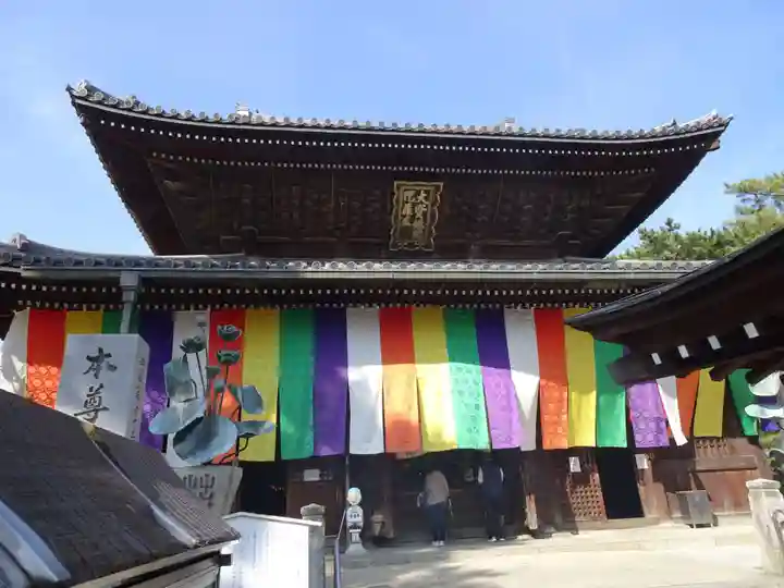 善通寺の本殿・本堂