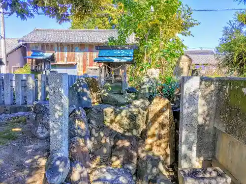 白山神社（高田寺白山社）の末社・摂社