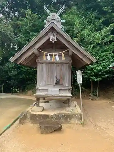 八重垣神社の末社