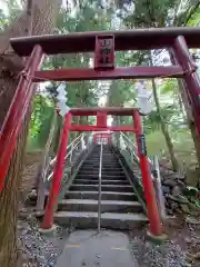 新屋山神社の鳥居