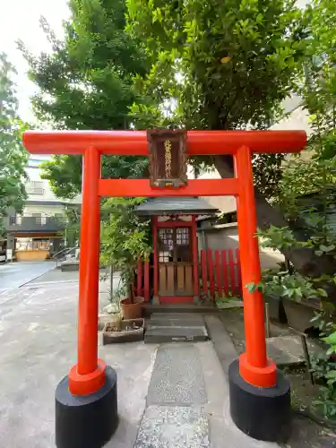 銀杏岡八幡神社の{uncategorized: "未分類", other: "その他", undefined: "問題あり", building: "その他建物", grave: "お墓", sacred_gate: "鳥居", guardian: "狛犬", statue: "像", buddha: "仏像", history: "歴史", nature: "自然", garden: "庭園", animal: "動物", pagoda: "塔", temizu: "手水舎", mountain_gate: "山門・神門", sanctuary: "本殿・本堂", subordinate: "末社・摂社", art: "芸術", scenery: "景色", jizo: "地蔵", ema: "絵馬", goshuin: "御朱印", omikuji: "おみくじ", items: "授与品その他", amulet: "お守り", goshuincho: "御朱印帳", eats: "食事", festival: "お祭り", votive_dance: "神楽", shichigosan: "七五三参", wedding: "結婚式", experience: "体験その他", initially: "初詣", around: "周辺", anti_infection: "感染症対策"}
