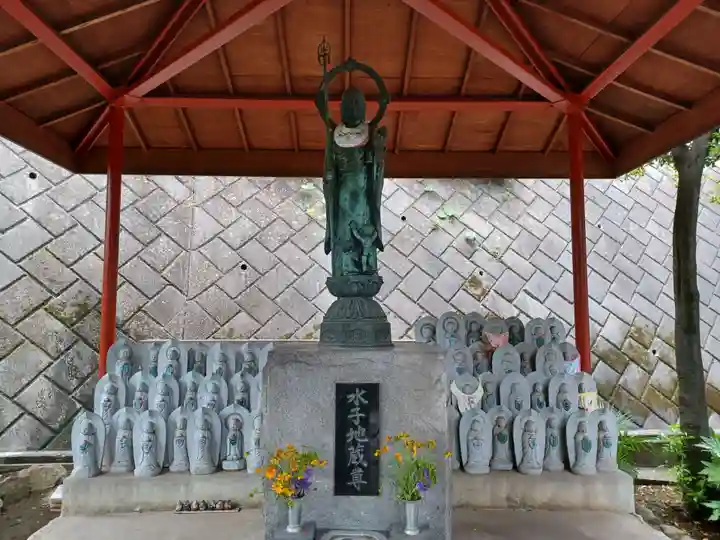宝泉寺の地蔵