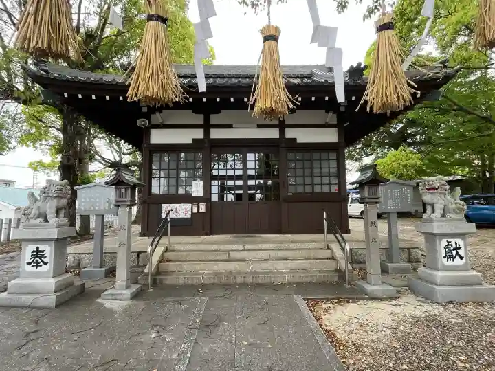 西八幡社の{uncategorized: "未分類", other: "その他", undefined: "問題あり", building: "その他建物", grave: "お墓", sacred_gate: "鳥居", guardian: "狛犬", statue: "像", buddha: "仏像", history: "歴史", nature: "自然", garden: "庭園", animal: "動物", pagoda: "塔", temizu: "手水舎", mountain_gate: "山門・神門", sanctuary: "本殿・本堂", subordinate: "末社・摂社", art: "芸術", scenery: "景色", jizo: "地蔵", ema: "絵馬", goshuin: "御朱印", omikuji: "おみくじ", items: "授与品その他", amulet: "お守り", goshuincho: "御朱印帳", eats: "食事", festival: "お祭り", votive_dance: "神楽", shichigosan: "七五三参", wedding: "結婚式", experience: "体験その他", initially: "初詣", around: "周辺", anti_infection: "感染症対策"}