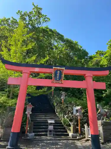 高山稲荷神社の鳥居