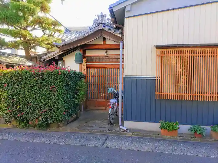 明照寺の本殿・本堂