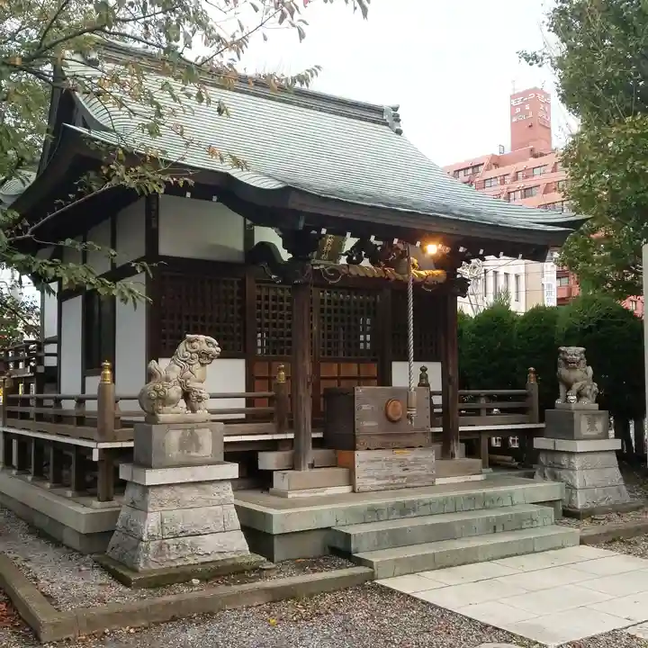 諏訪神社の本殿・本堂