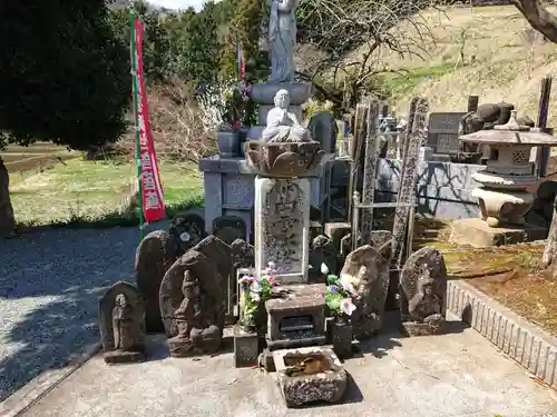 徳雲寺の地蔵