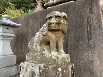 吉浜神社の狛犬