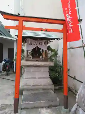 最上稲荷の本殿・本堂