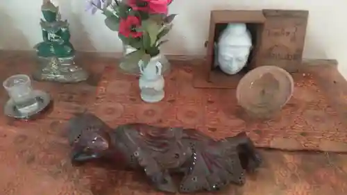 世界平和パゴダの授与品その他