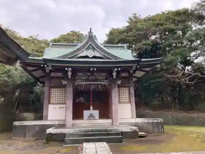 吉谷神社の{uncategorized: "未分類", other: "その他", undefined: "問題あり", building: "その他建物", grave: "お墓", sacred_gate: "鳥居", guardian: "狛犬", statue: "像", buddha: "仏像", history: "歴史", nature: "自然", garden: "庭園", animal: "動物", pagoda: "塔", temizu: "手水舎", mountain_gate: "山門・神門", sanctuary: "本殿・本堂", subordinate: "末社・摂社", art: "芸術", scenery: "景色", jizo: "地蔵", ema: "絵馬", goshuin: "御朱印", omikuji: "おみくじ", items: "授与品その他", amulet: "お守り", goshuincho: "御朱印帳", eats: "食事", festival: "お祭り", votive_dance: "神楽", shichigosan: "七五三参", wedding: "結婚式", experience: "体験その他", initially: "初詣", around: "周辺", anti_infection: "感染症対策"}