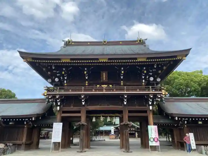 真清田神社の山門・神門