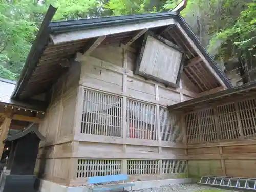 御嶽神社(王滝口）里宮の本殿