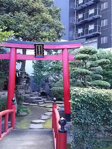 羽衣町厳島神社（関内厳島神社・横浜弁天）の鳥居