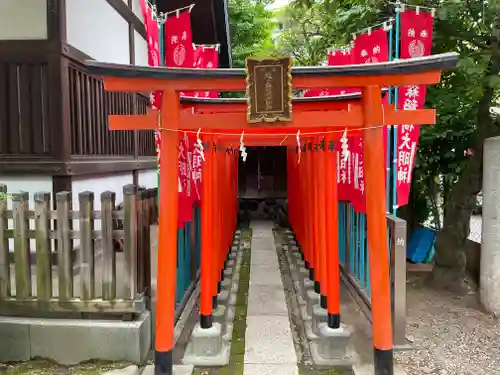 諏訪神社の末社・摂社