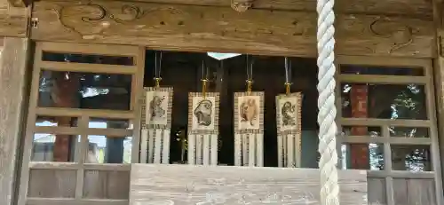 松山神社の{uncategorized: "未分類", other: "その他", undefined: "問題あり", building: "その他建物", grave: "お墓", sacred_gate: "鳥居", guardian: "狛犬", statue: "像", buddha: "仏像", history: "歴史", nature: "自然", garden: "庭園", animal: "動物", pagoda: "塔", temizu: "手水舎", mountain_gate: "山門・神門", sanctuary: "本殿・本堂", subordinate: "末社・摂社", art: "芸術", scenery: "景色", jizo: "地蔵", ema: "絵馬", goshuin: "御朱印", omikuji: "おみくじ", items: "授与品その他", amulet: "お守り", goshuincho: "御朱印帳", eats: "食事", festival: "お祭り", votive_dance: "神楽", shichigosan: "七五三参", wedding: "結婚式", experience: "体験その他", initially: "初詣", around: "周辺", anti_infection: "感染症対策"}