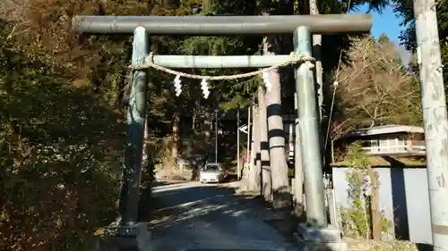 諏訪神社の鳥居