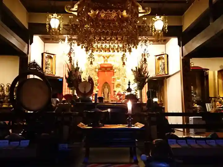 善入院の本殿・本堂