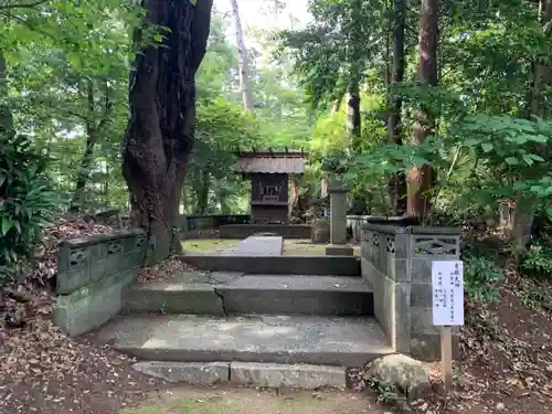 鎌田神明宮の末社・摂社