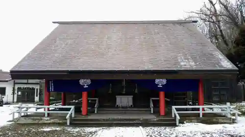 輪西神社の本殿