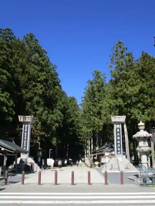 高野山金剛峯寺奥の院(和歌山県)