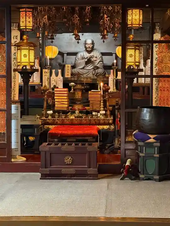 宝山寺の{uncategorized: "未分類", other: "その他", undefined: "問題あり", building: "その他建物", grave: "お墓", sacred_gate: "鳥居", guardian: "狛犬", statue: "像", buddha: "仏像", history: "歴史", nature: "自然", garden: "庭園", animal: "動物", pagoda: "塔", temizu: "手水舎", mountain_gate: "山門・神門", sanctuary: "本殿・本堂", subordinate: "末社・摂社", art: "芸術", scenery: "景色", jizo: "地蔵", ema: "絵馬", goshuin: "御朱印", omikuji: "おみくじ", items: "授与品その他", amulet: "お守り", goshuincho: "御朱印帳", eats: "食事", festival: "お祭り", votive_dance: "神楽", shichigosan: "七五三参", wedding: "結婚式", experience: "体験その他", initially: "初詣", around: "周辺", anti_infection: "感染症対策"}