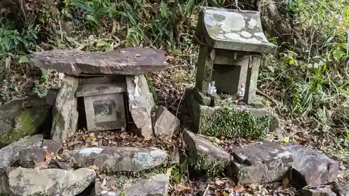 財賀寺の末社・摂社