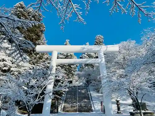 土津神社｜こどもと出世の神さまの鳥居