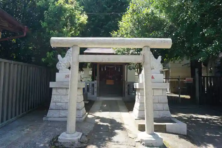 滝野川八幡神社の末社・摂社
