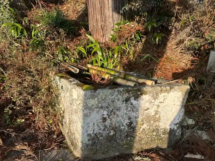 湯野神社の{uncategorized: "未分類", other: "その他", undefined: "問題あり", building: "その他建物", grave: "お墓", sacred_gate: "鳥居", guardian: "狛犬", statue: "像", buddha: "仏像", history: "歴史", nature: "自然", garden: "庭園", animal: "動物", pagoda: "塔", temizu: "手水舎", mountain_gate: "山門・神門", sanctuary: "本殿・本堂", subordinate: "末社・摂社", art: "芸術", scenery: "景色", jizo: "地蔵", ema: "絵馬", goshuin: "御朱印", omikuji: "おみくじ", items: "授与品その他", amulet: "お守り", goshuincho: "御朱印帳", eats: "食事", festival: "お祭り", votive_dance: "神楽", shichigosan: "七五三参", wedding: "結婚式", experience: "体験その他", initially: "初詣", around: "周辺", anti_infection: "感染症対策"}