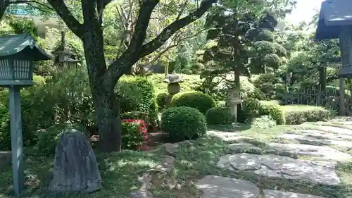 密藏院の庭園