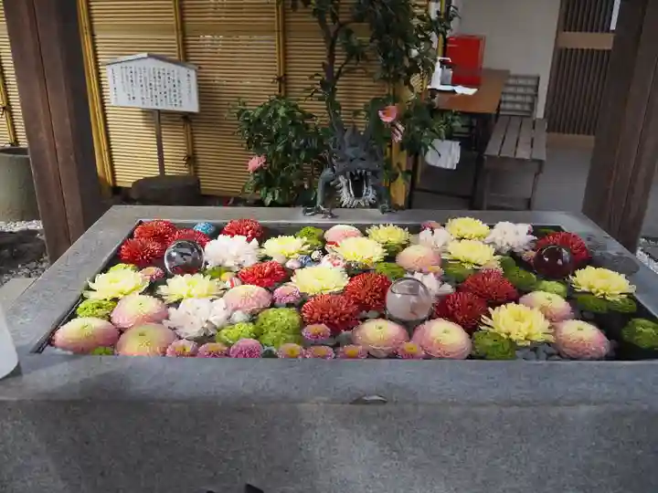 蛇窪神社の手水舎