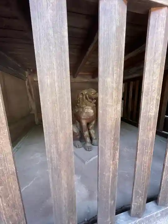 鎮西大社諏訪神社の狛犬