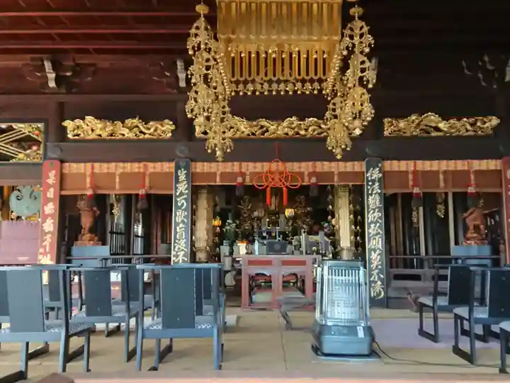 善導寺の本殿・本堂