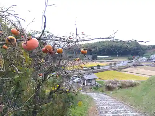 天武天皇・持統天皇陵（檜隈大内陵）(奈良県)