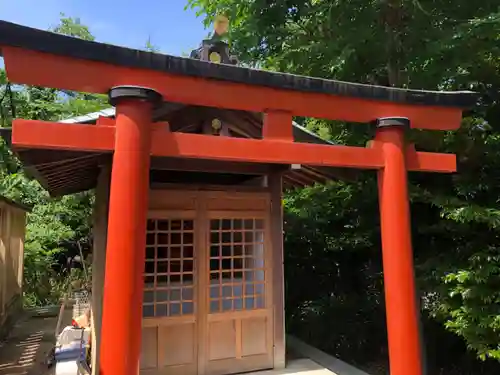 名次神社の末社