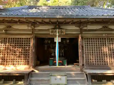 長岳寺の本殿・本堂