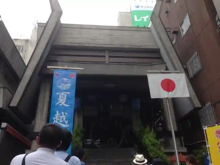 烏森神社の鳥居