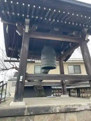 與楽寺の{uncategorized: "未分類", other: "その他", undefined: "問題あり", building: "その他建物", grave: "お墓", sacred_gate: "鳥居", guardian: "狛犬", statue: "像", buddha: "仏像", history: "歴史", nature: "自然", garden: "庭園", animal: "動物", pagoda: "塔", temizu: "手水舎", mountain_gate: "山門・神門", sanctuary: "本殿・本堂", subordinate: "末社・摂社", art: "芸術", scenery: "景色", jizo: "地蔵", ema: "絵馬", goshuin: "御朱印", omikuji: "おみくじ", items: "授与品その他", amulet: "お守り", goshuincho: "御朱印帳", eats: "食事", festival: "お祭り", votive_dance: "神楽", shichigosan: "七五三参", wedding: "結婚式", experience: "体験その他", initially: "初詣", around: "周辺", anti_infection: "感染症対策"}
