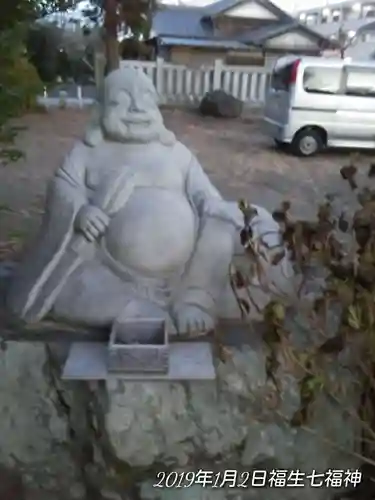 熊川神社の像