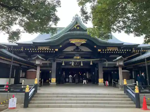穴八幡宮の{uncategorized: "未分類", other: "その他", undefined: "問題あり", building: "その他建物", grave: "お墓", sacred_gate: "鳥居", guardian: "狛犬", statue: "像", buddha: "仏像", history: "歴史", nature: "自然", garden: "庭園", animal: "動物", pagoda: "塔", temizu: "手水舎", mountain_gate: "山門・神門", sanctuary: "本殿・本堂", subordinate: "末社・摂社", art: "芸術", scenery: "景色", jizo: "地蔵", ema: "絵馬", goshuin: "御朱印", omikuji: "おみくじ", items: "授与品その他", amulet: "お守り", goshuincho: "御朱印帳", eats: "食事", festival: "お祭り", votive_dance: "神楽", shichigosan: "七五三参", wedding: "結婚式", experience: "体験その他", initially: "初詣", around: "周辺", anti_infection: "感染症対策"}