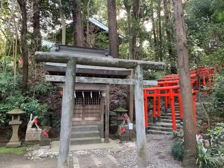 白笹稲荷神社の末社・摂社