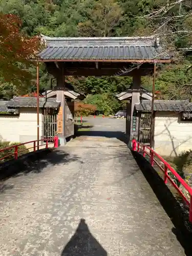 金剛院の山門・神門