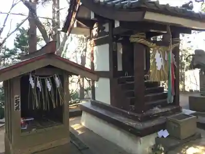 阿夫利神社の末社・摂社