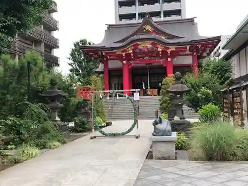 成子天神社の本殿・本堂