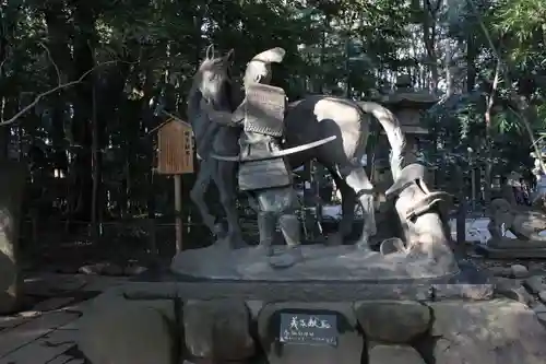 駒木諏訪神社の像