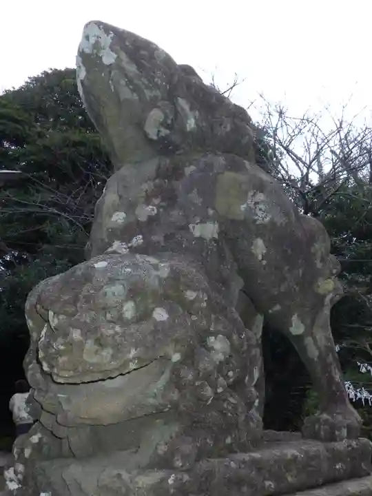 神﨑神社の狛犬